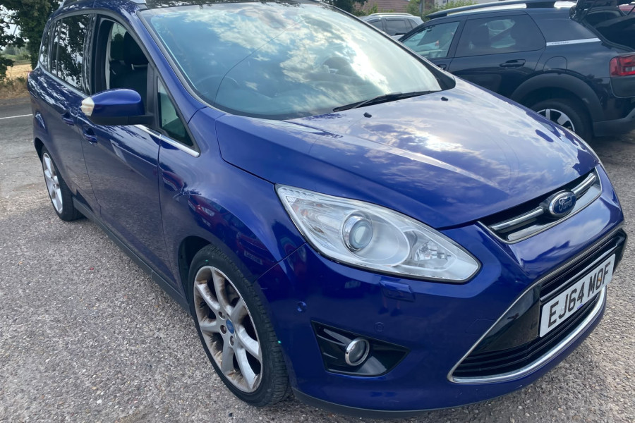 Ford C-Max photo 1